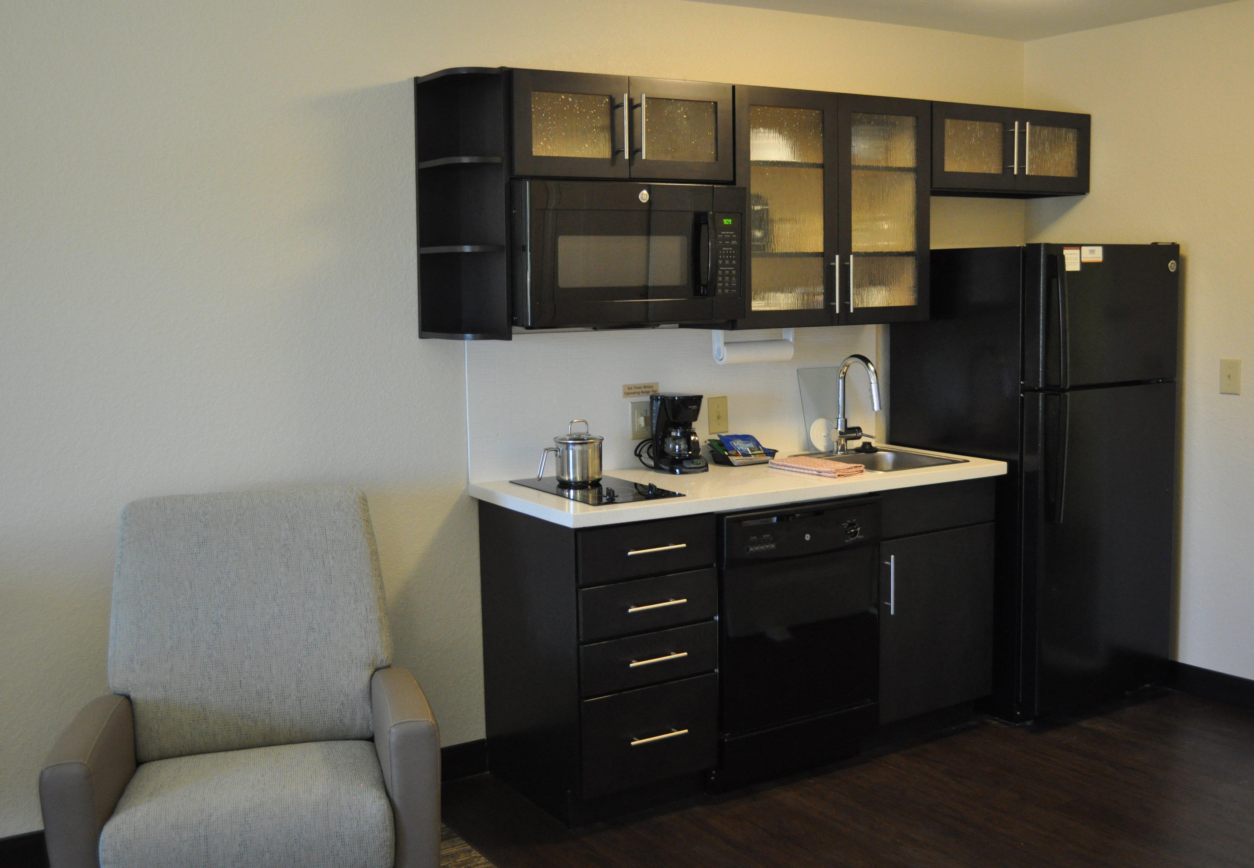Candlewood Suites Bay City By Ihg Екстериор снимка