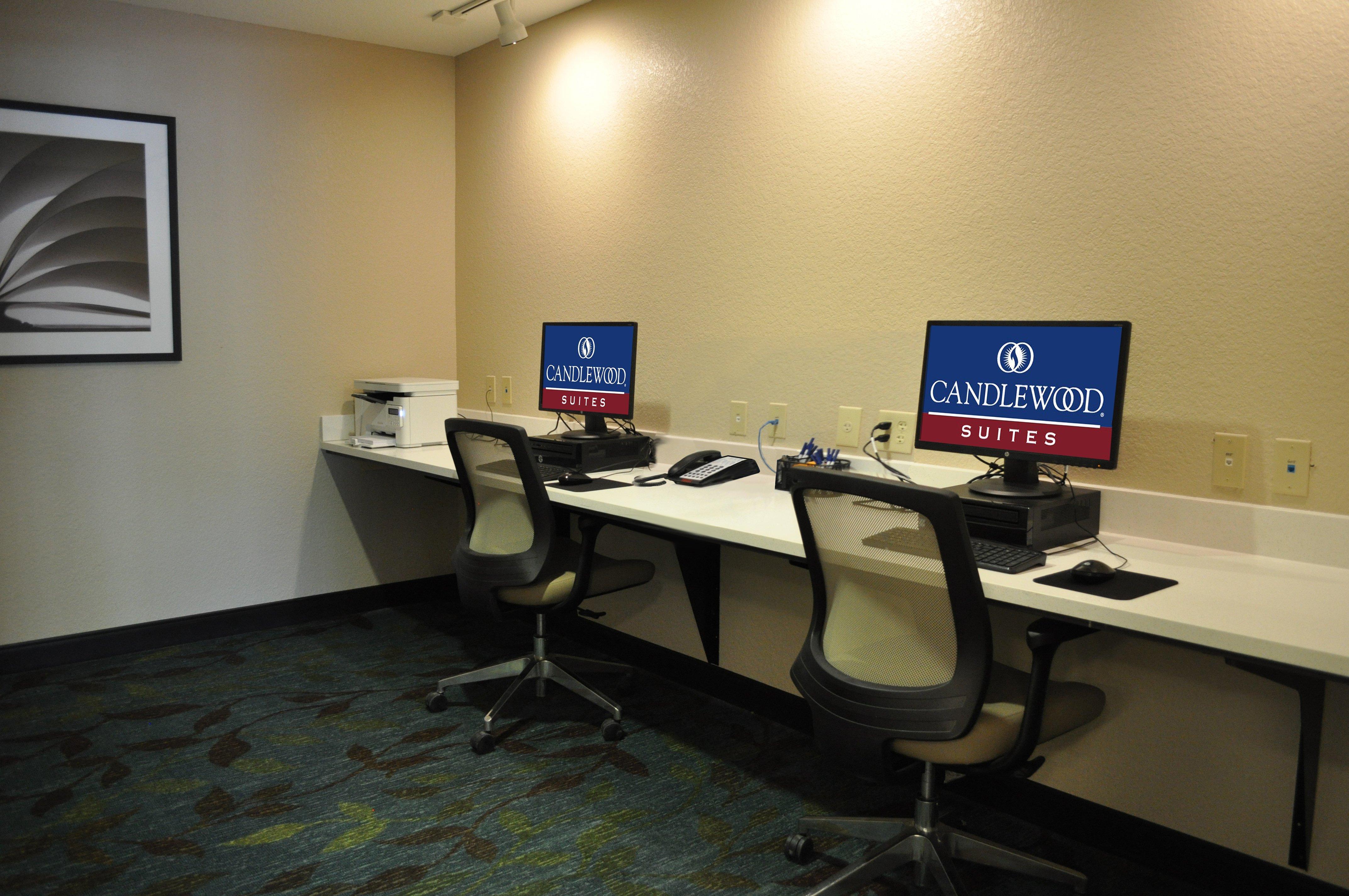 Candlewood Suites Bay City By Ihg Екстериор снимка