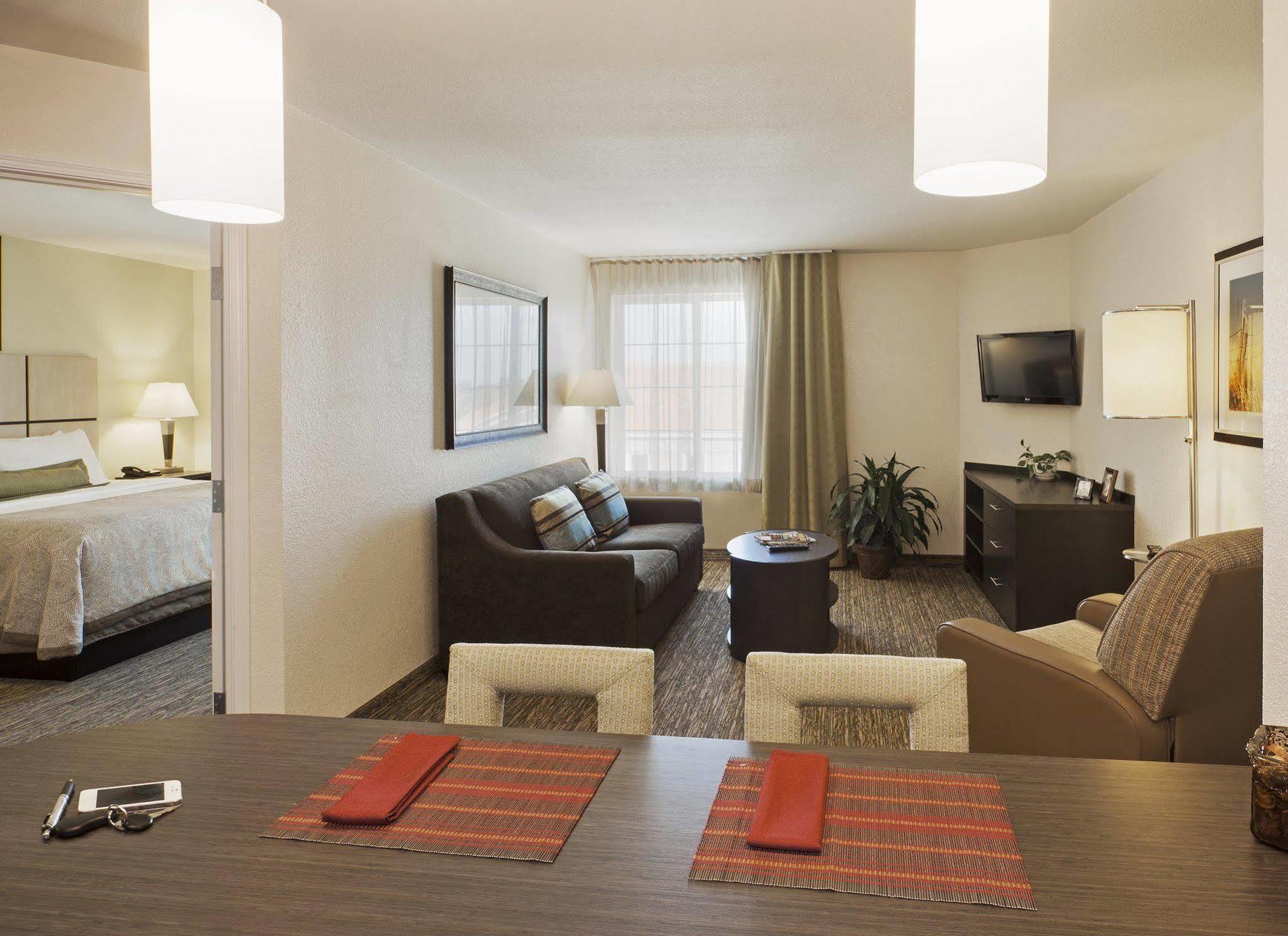 Candlewood Suites Bay City By Ihg Екстериор снимка