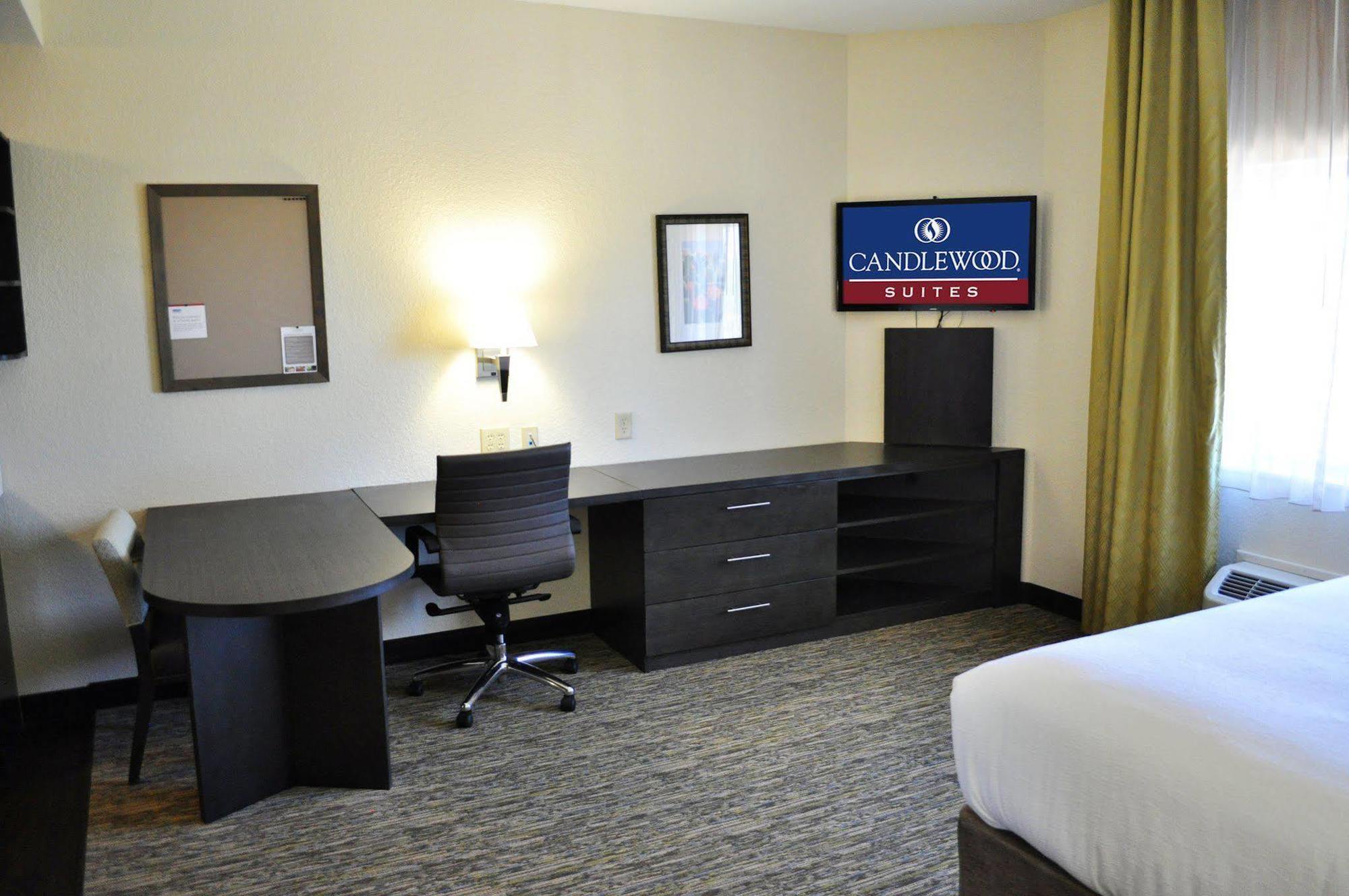 Candlewood Suites Bay City By Ihg Екстериор снимка